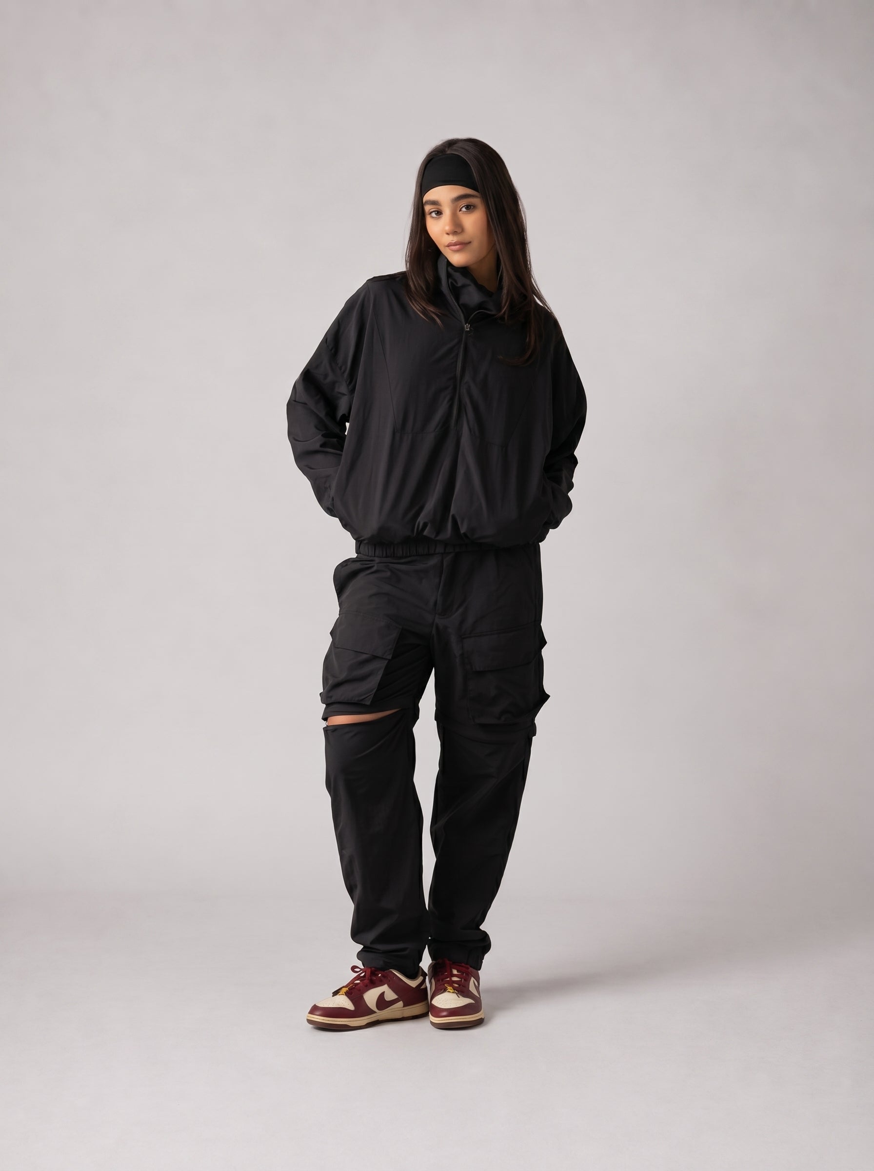 Adjustable pants set in Black