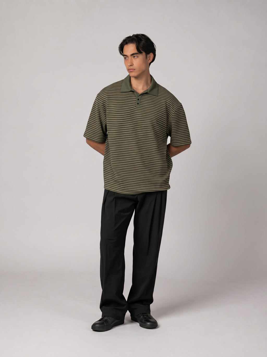 Contrast Collar knit Polo in Olive