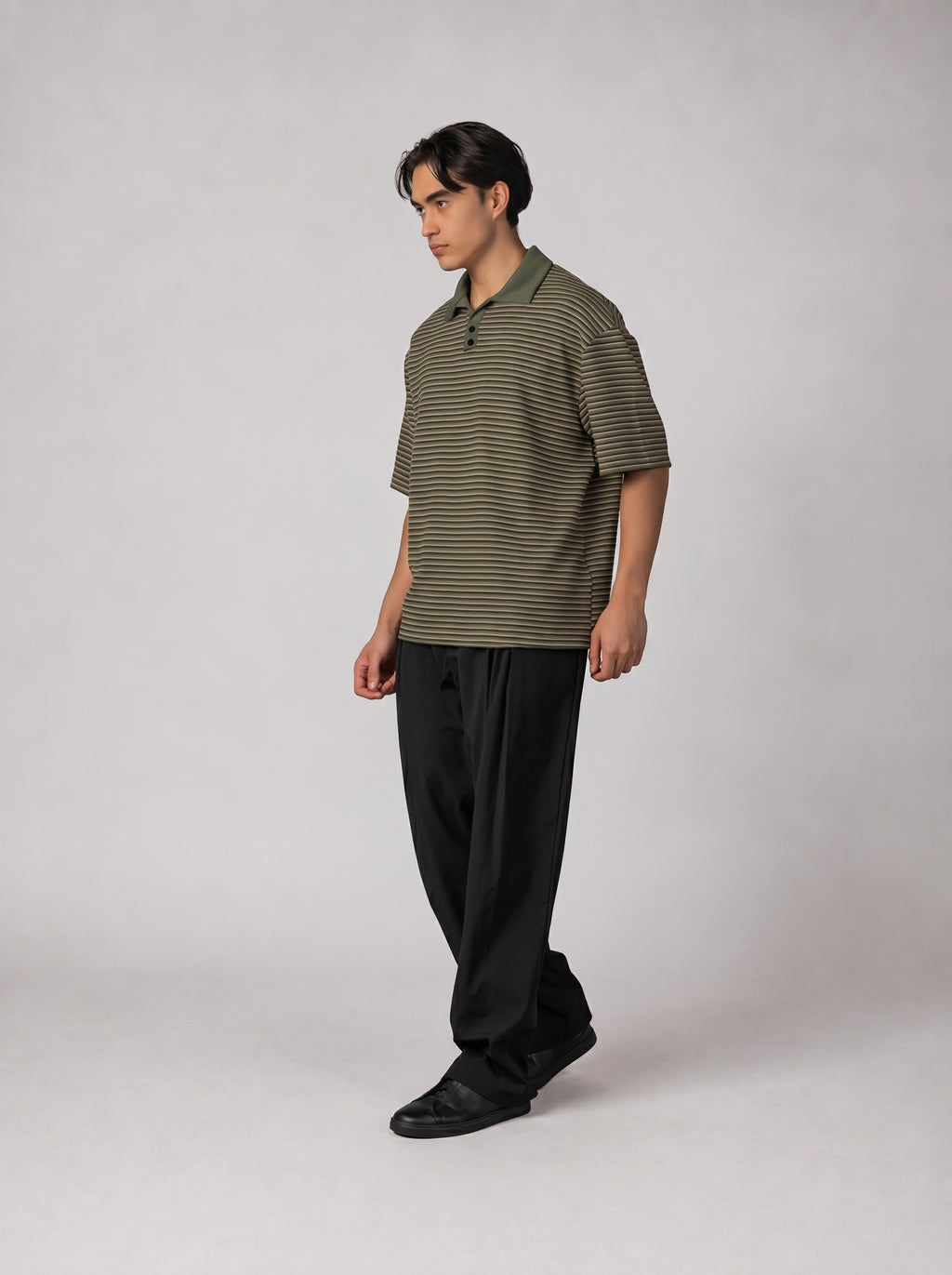 Contrast Collar knit Polo in Olive