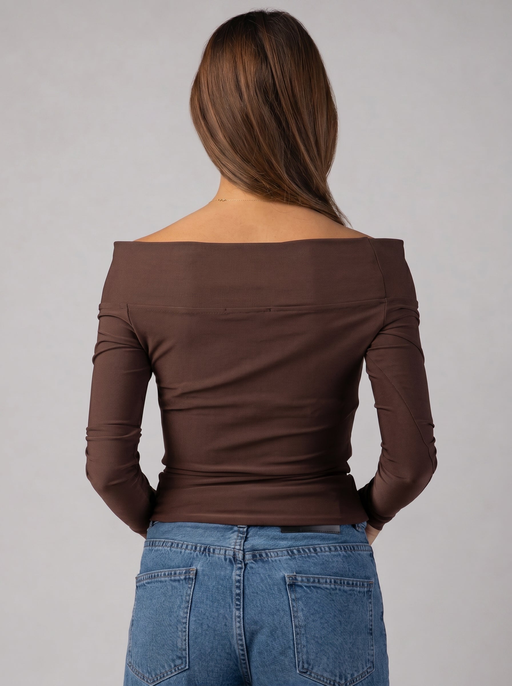 Off-Shoulder Cut-Out Top in Brown