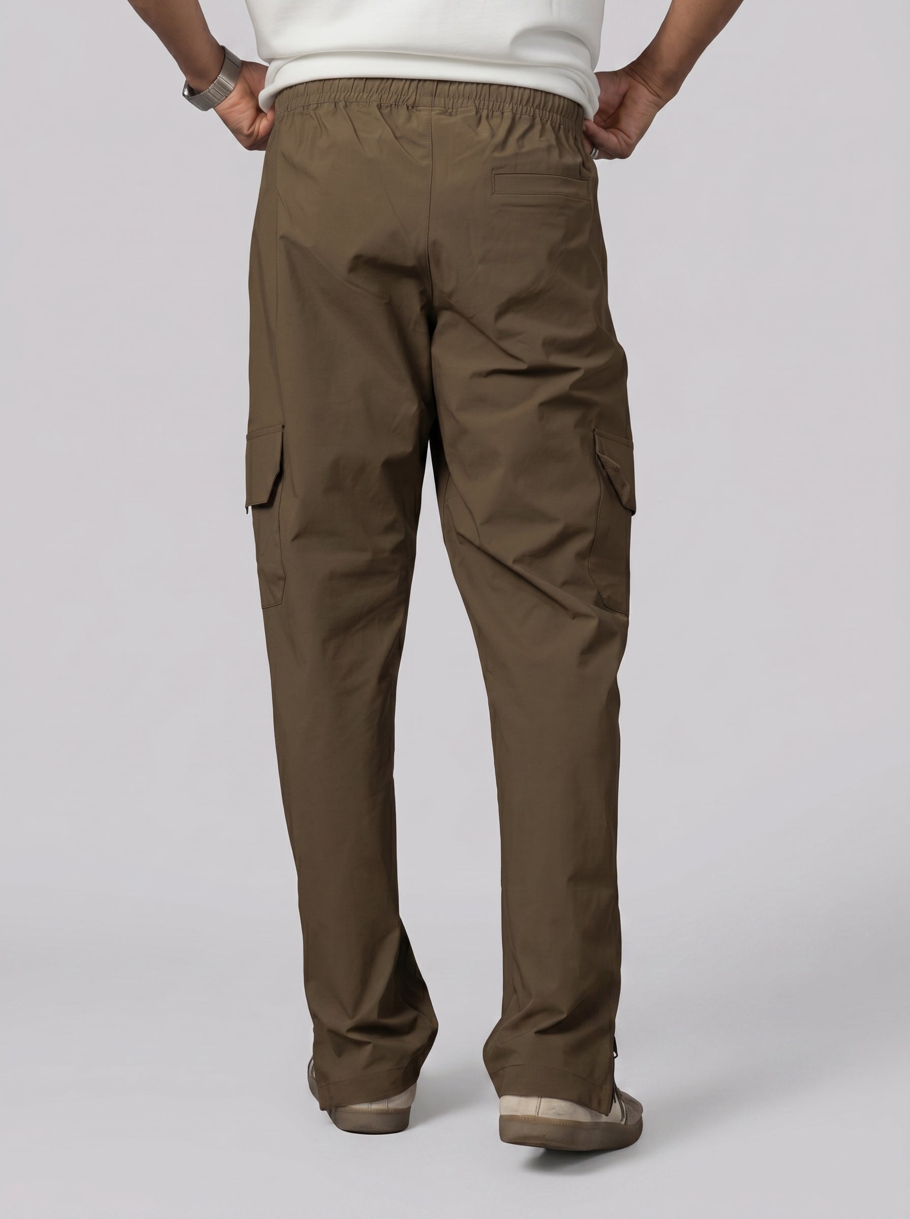 Baggy pants in Brown