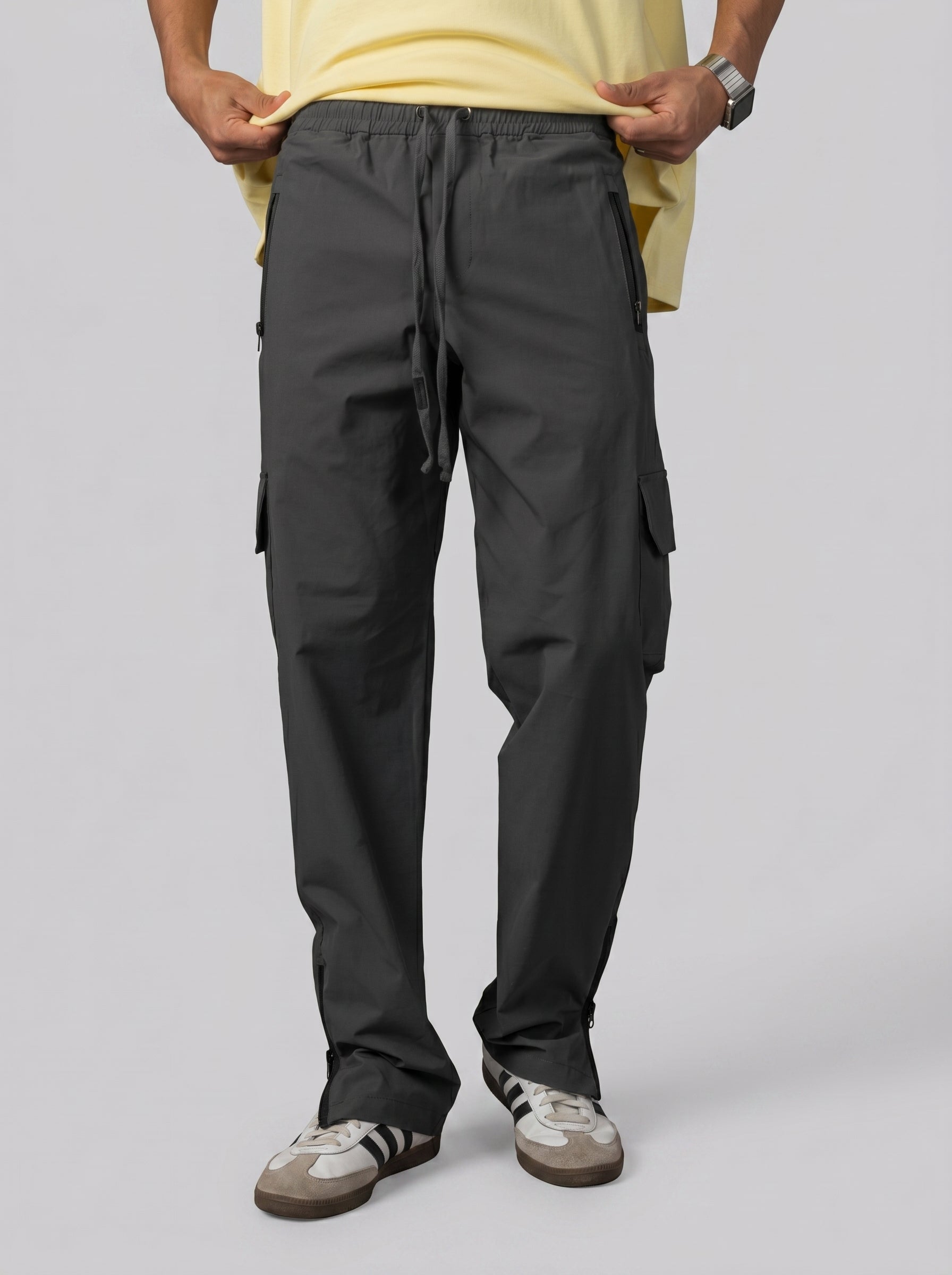 Baggy pants in Grey