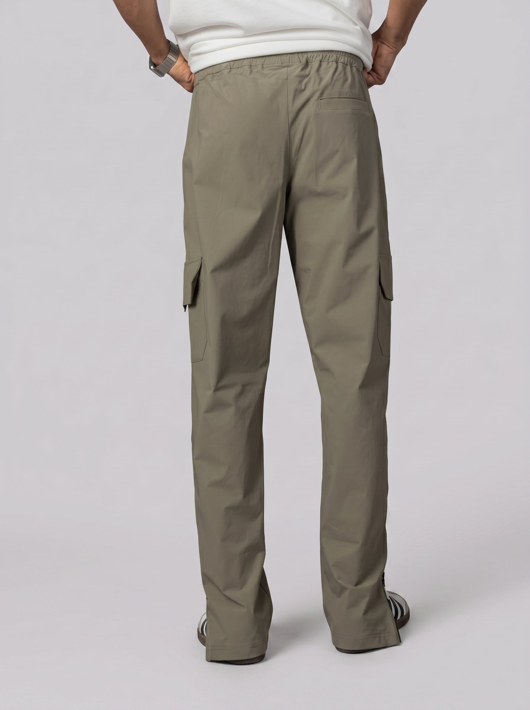 Baggy pants in Sage Grey