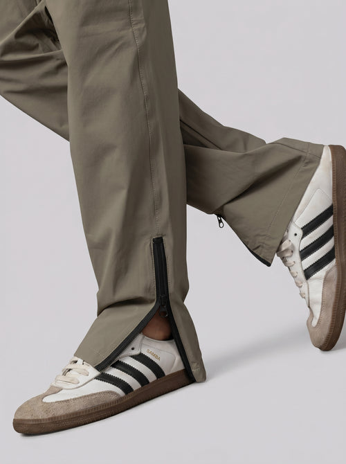 Baggy pants in Sage Grey