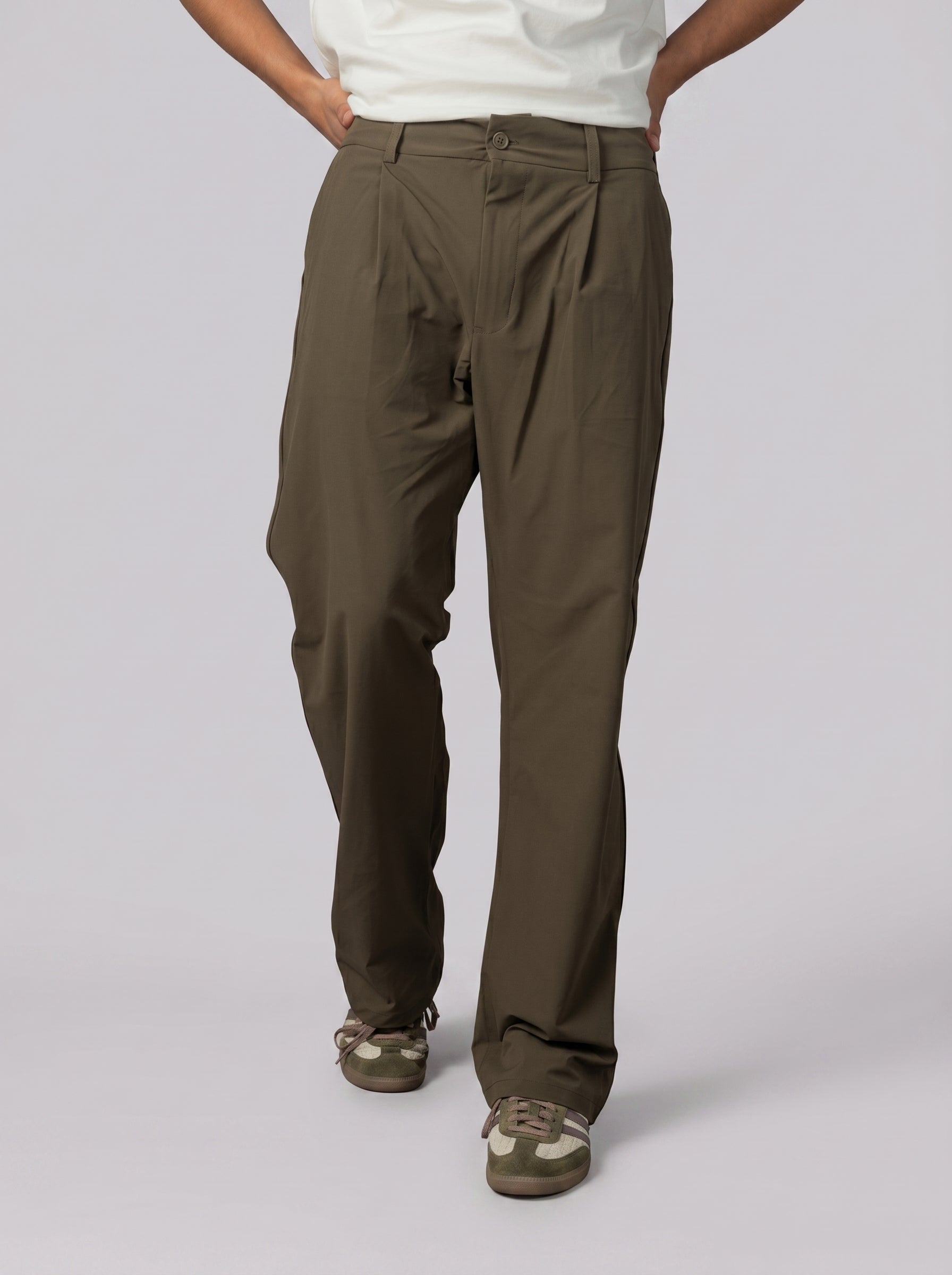 Classic pants volume 4 in Brown