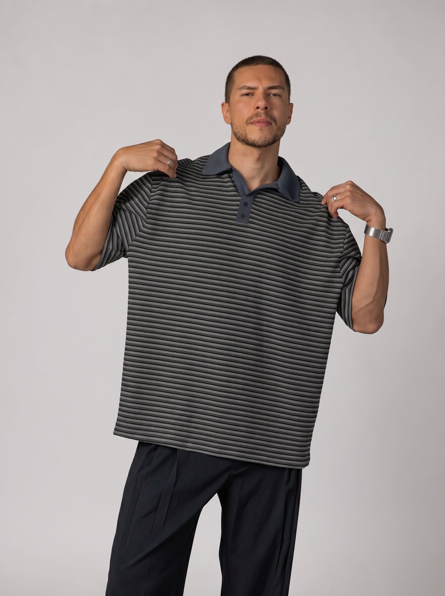 Contrast Collar knit Polo in Grey