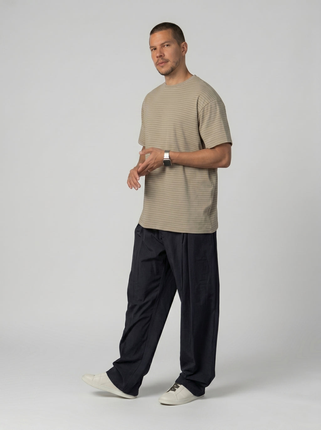 Crew neck Striped Knit T-Shirt in Biege