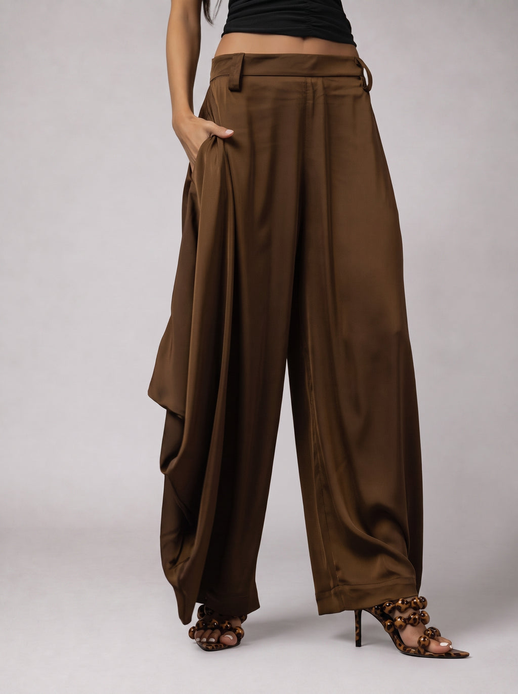 DRAPÉ Satin Pants in Brown