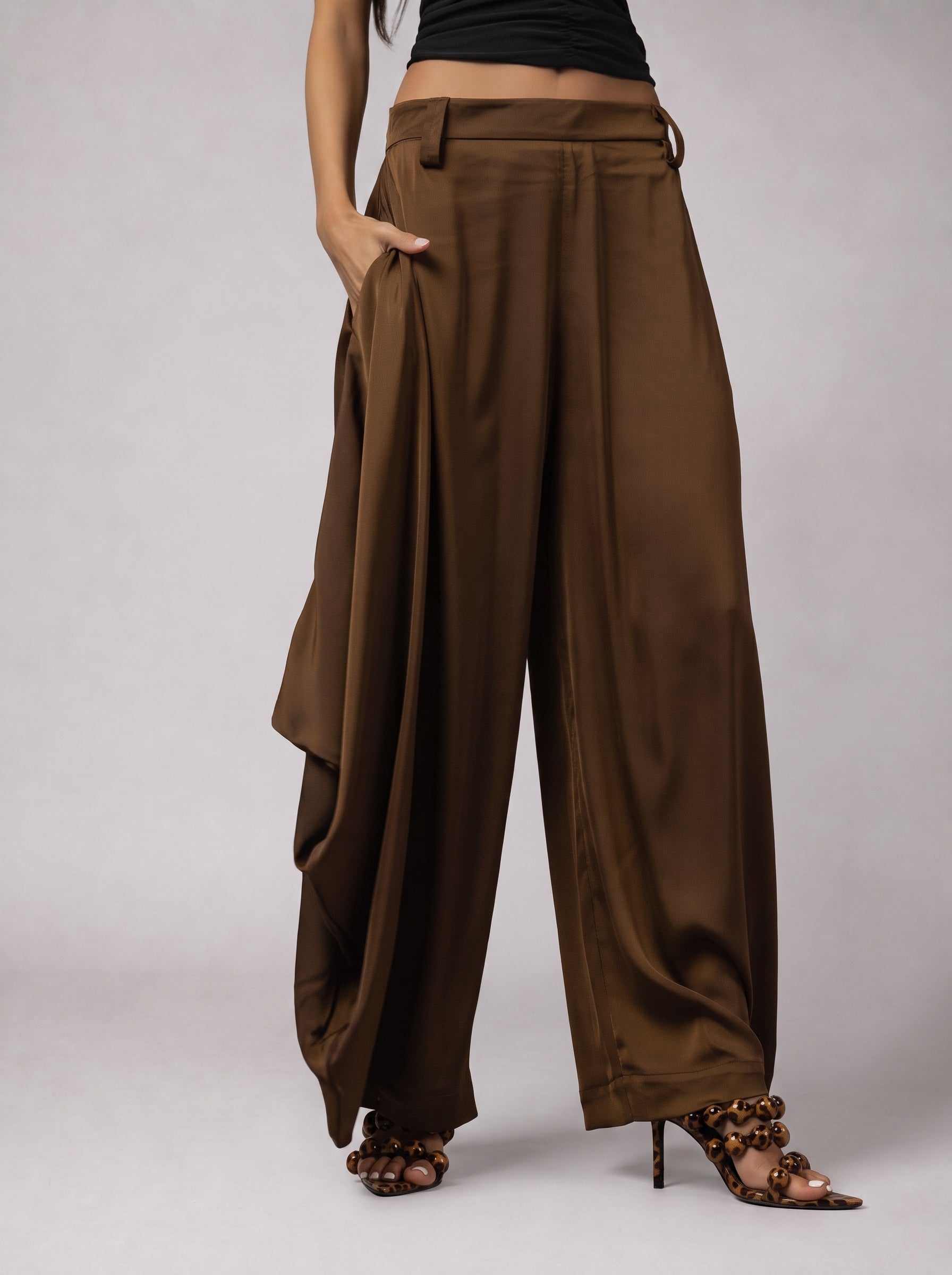 DRAPÉ Satin Pants in Brown