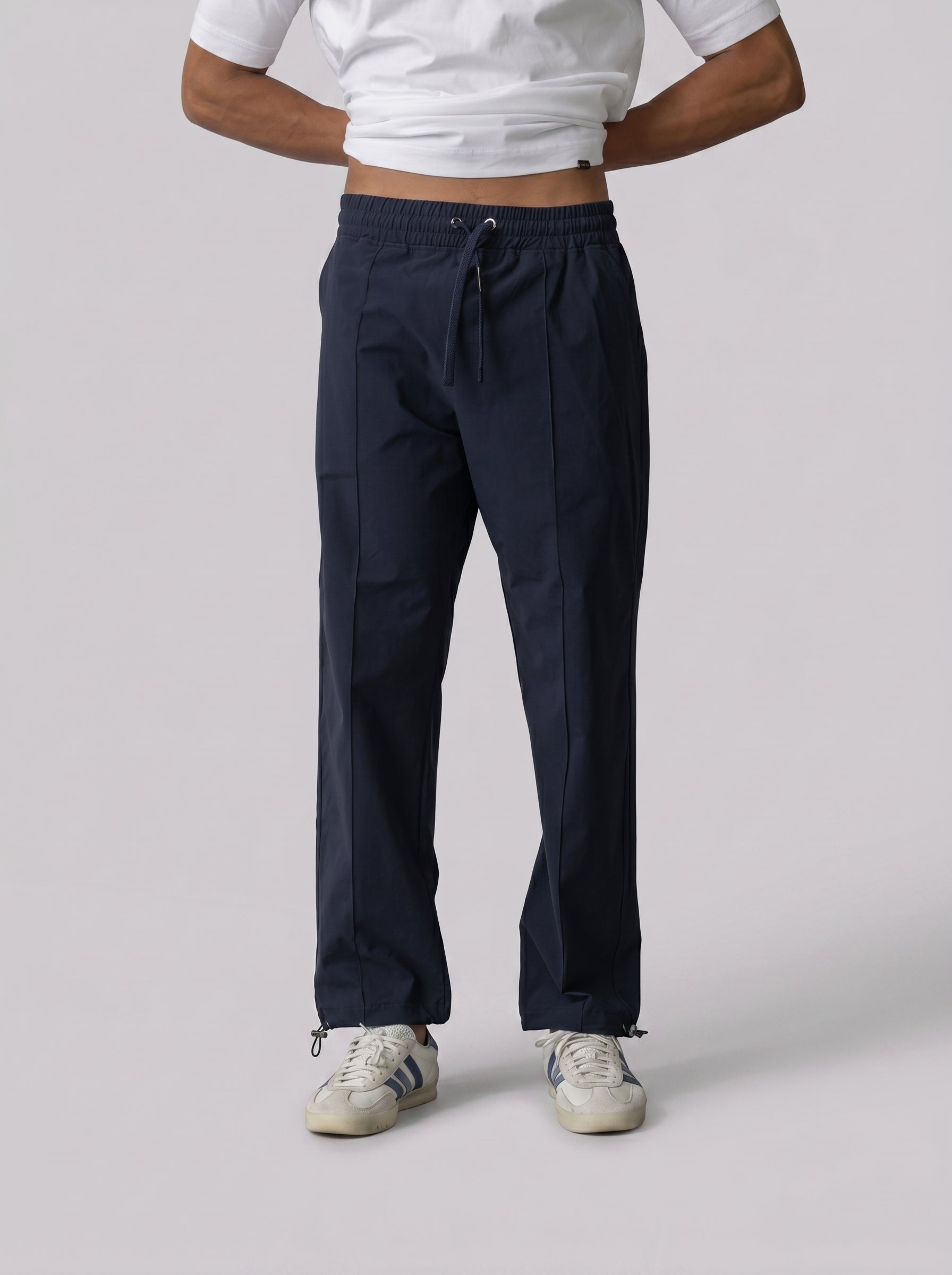 Drawstring sweatpants in Navy blue