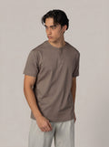 Henely T-shirt in Brown