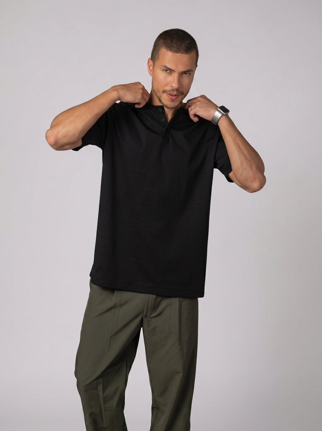 Henely T-shirt in Black
