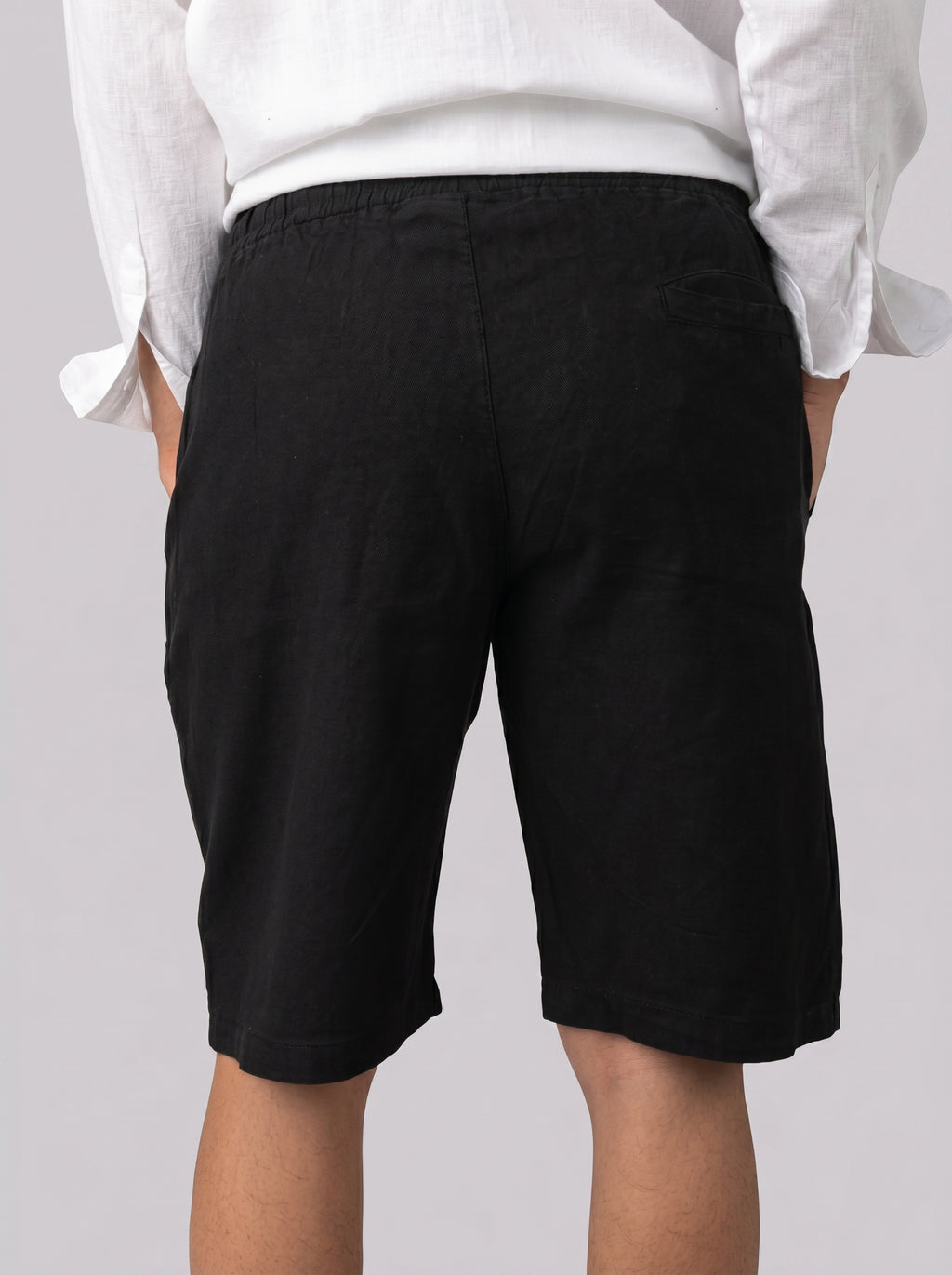 Linen Drawstring Short in Black