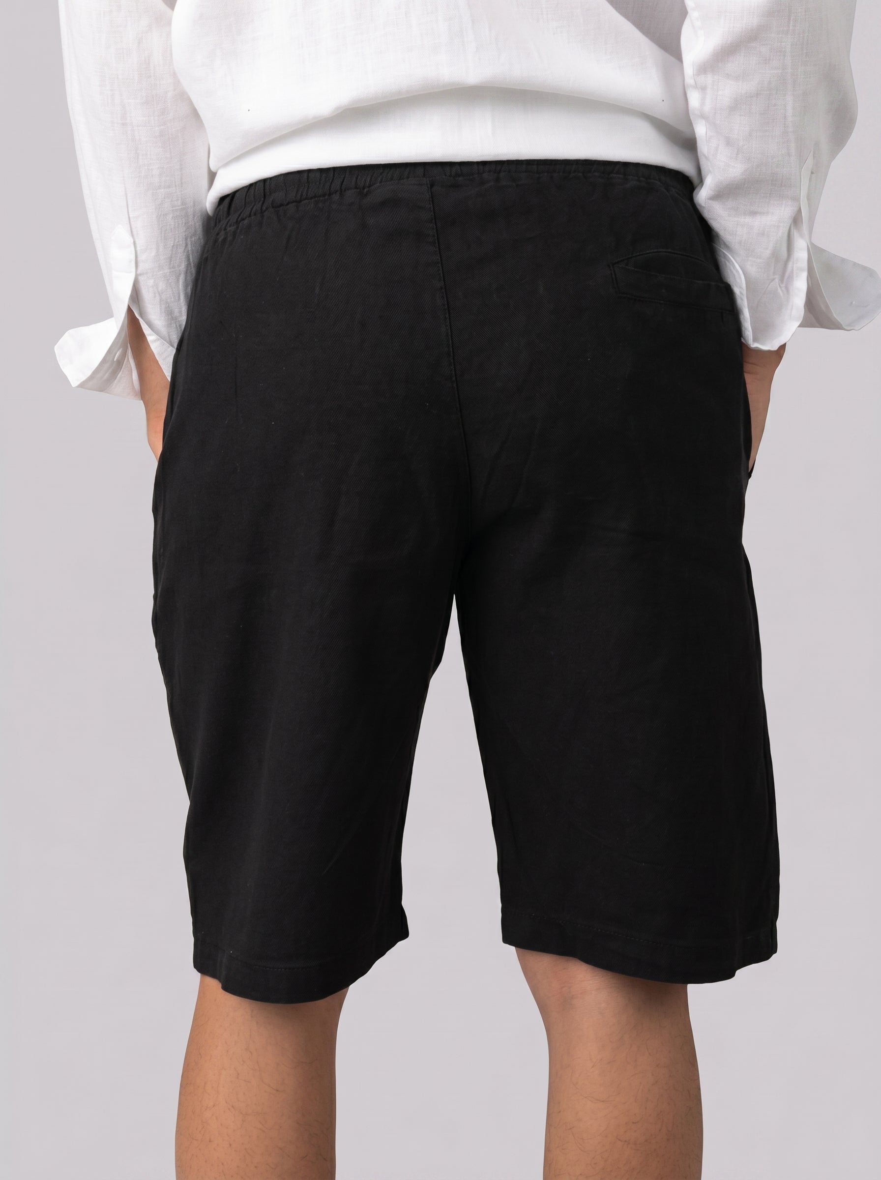Linen Drawstring Short in Black