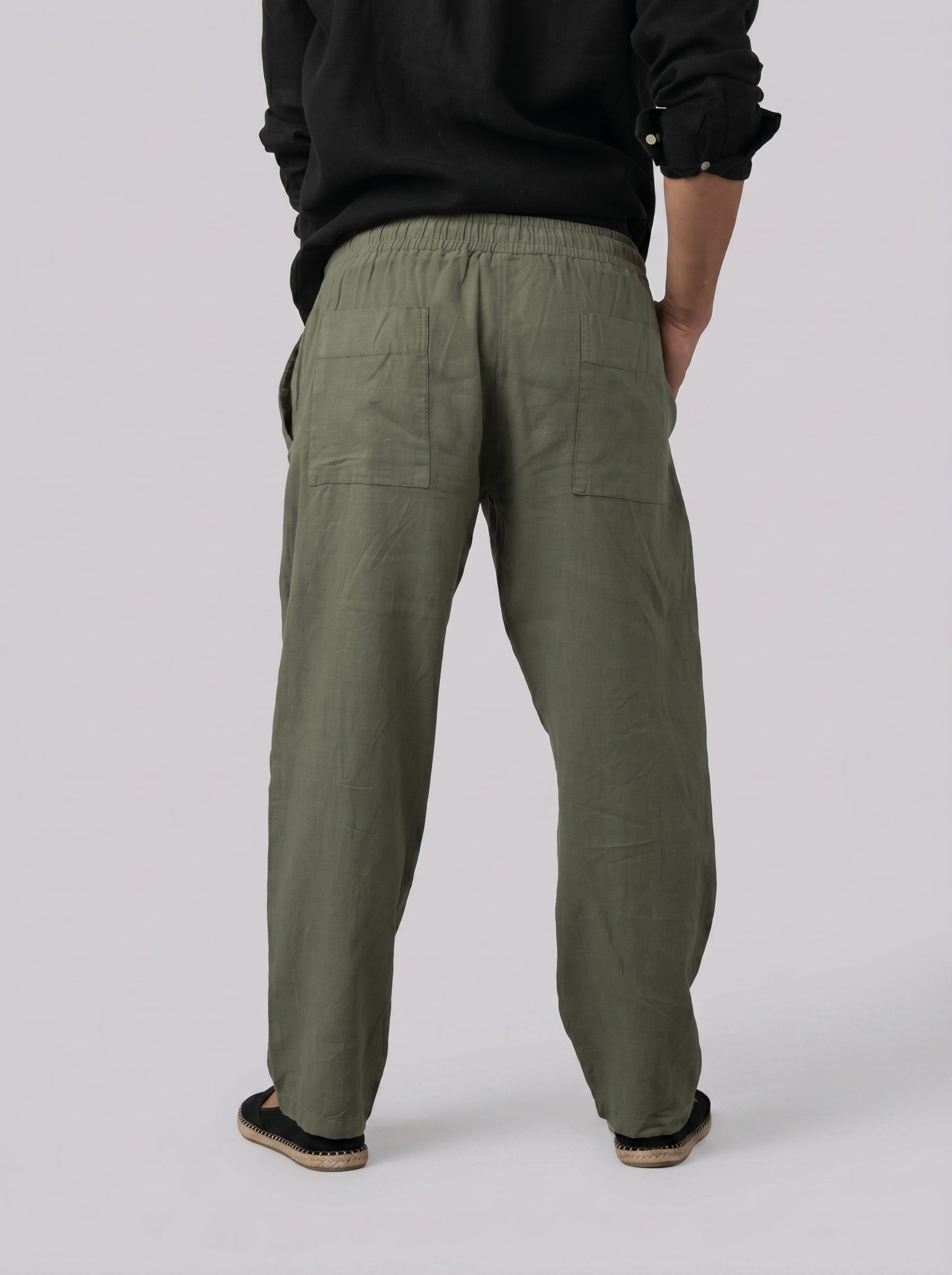 Linen Relaxed Pants in Olive