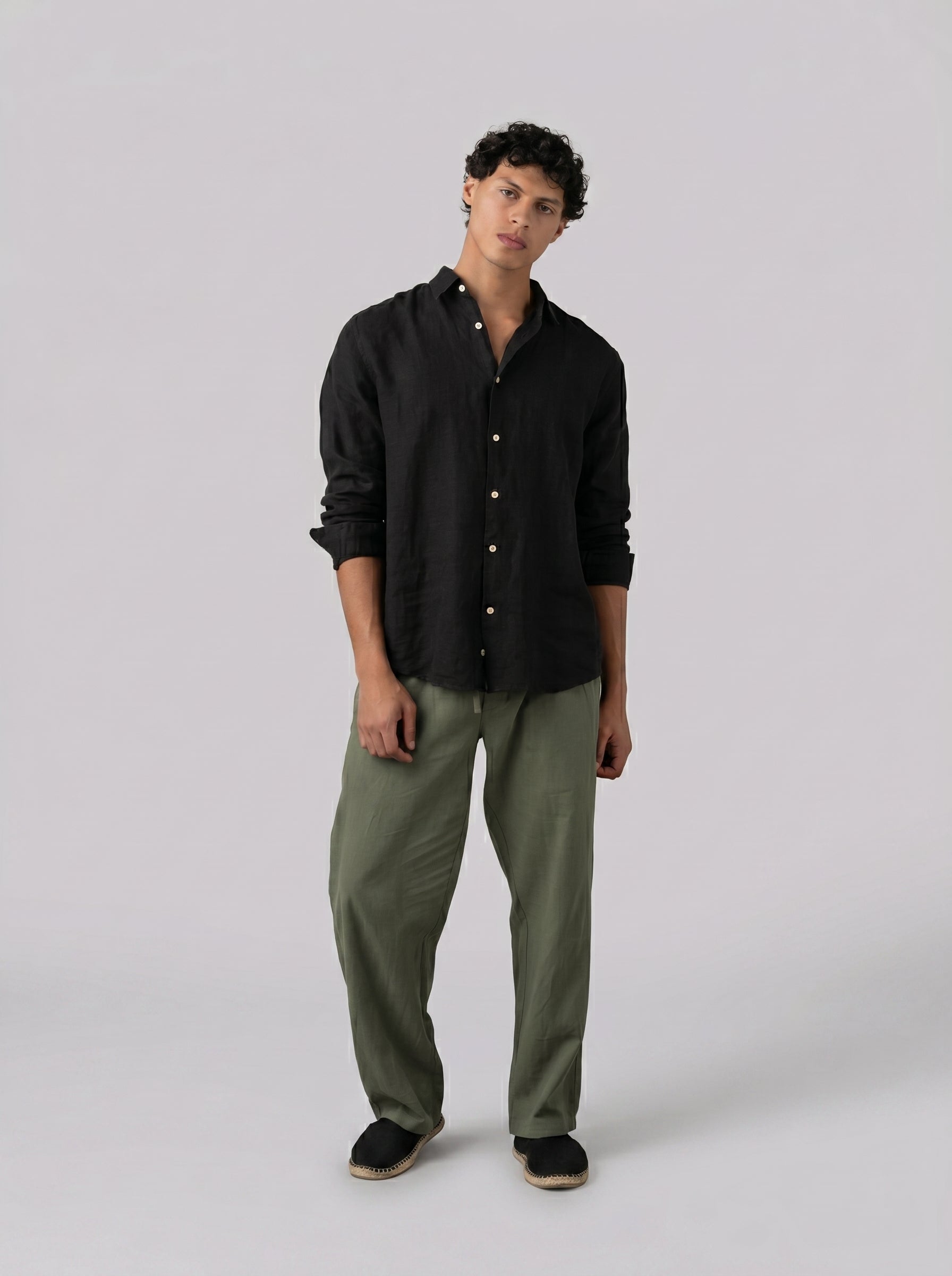 Linen Relaxed Pants in Olive