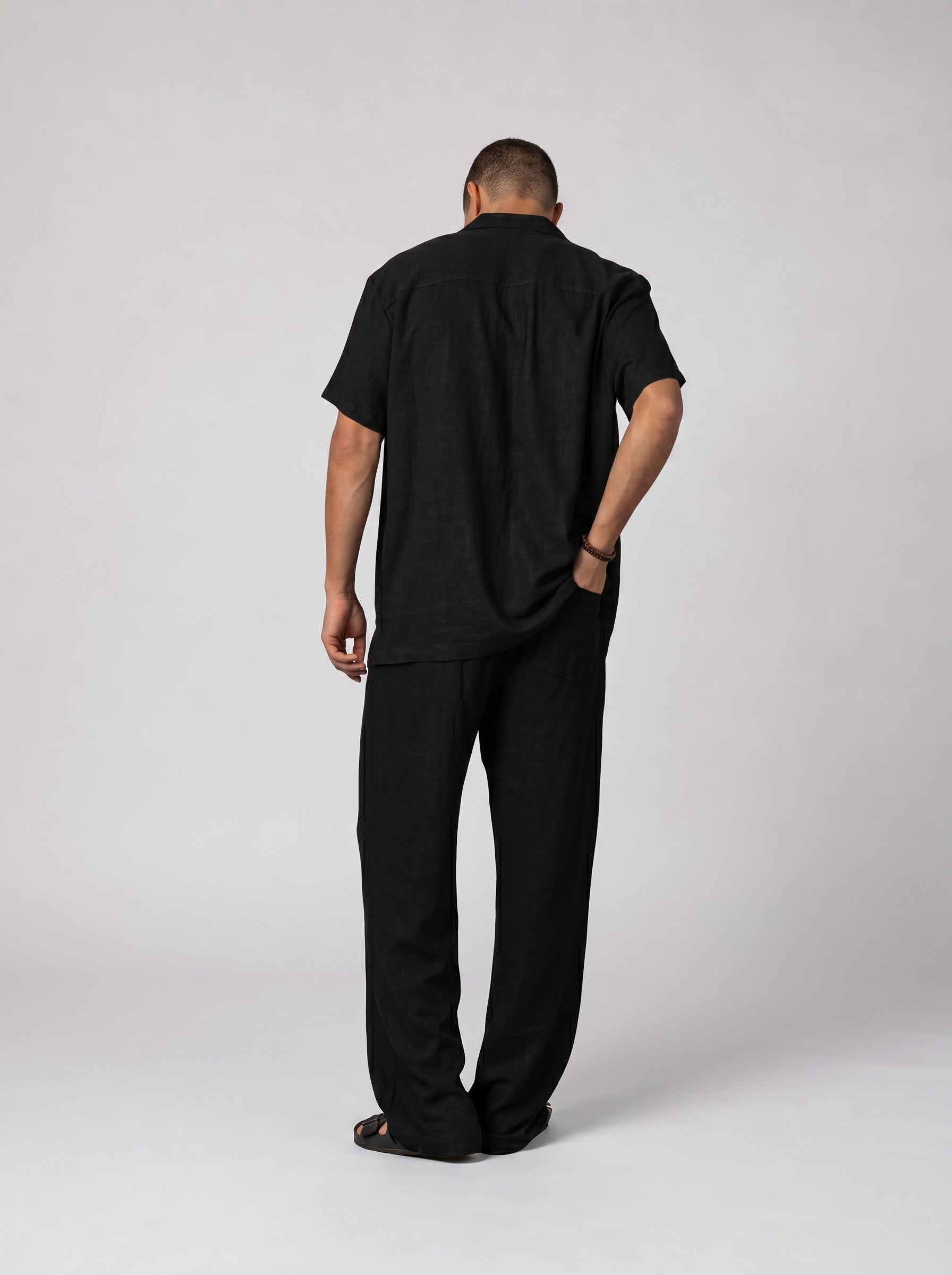 Linen set volume 2 in Black