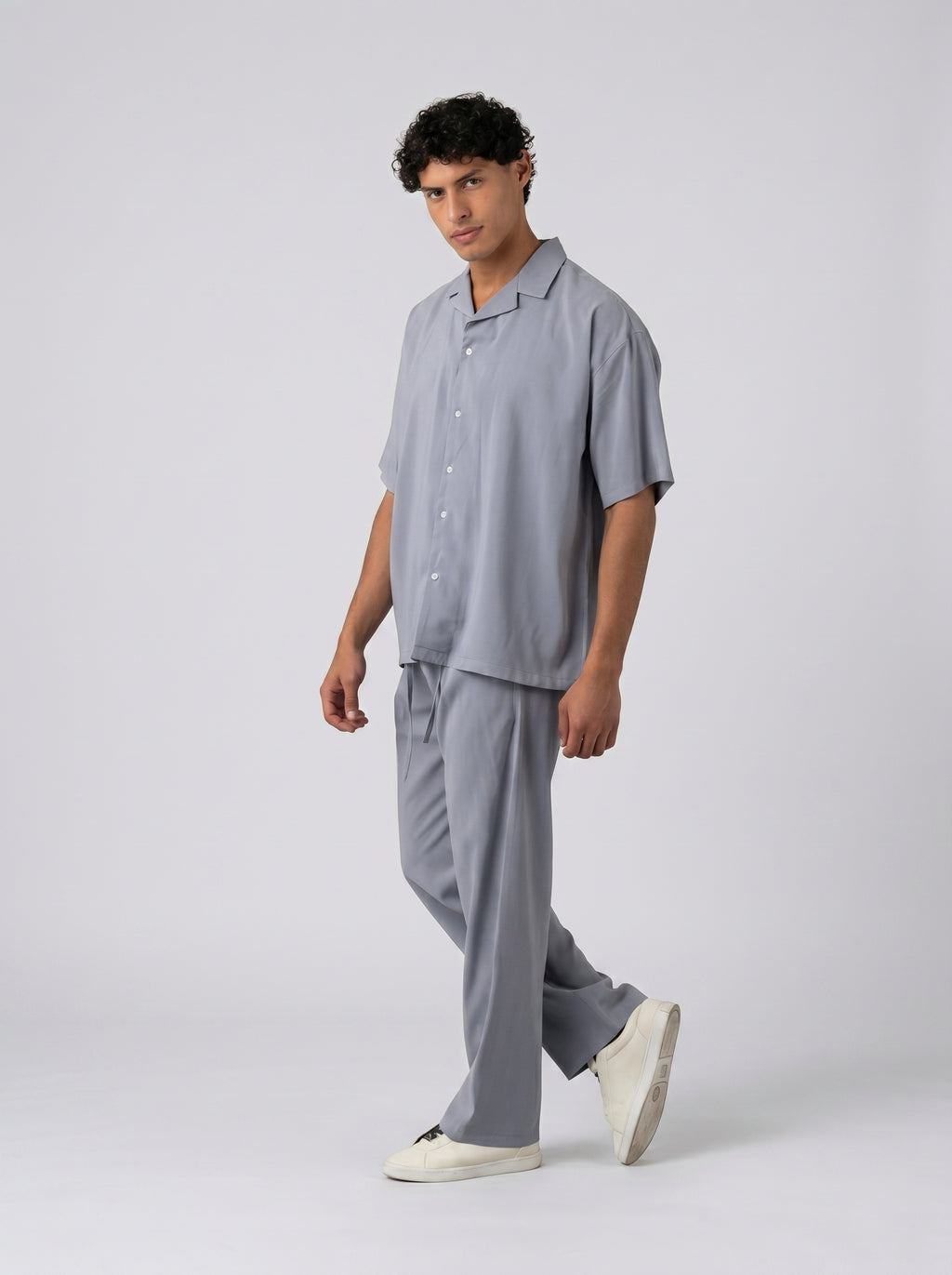 Lounge Set in Light Grey