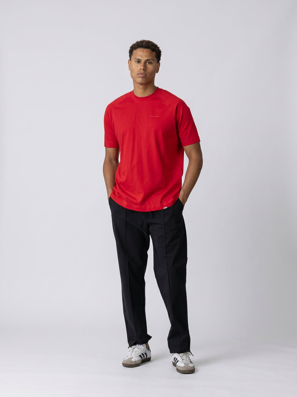 Raglan Rubber Icon in Regular Fit in Red