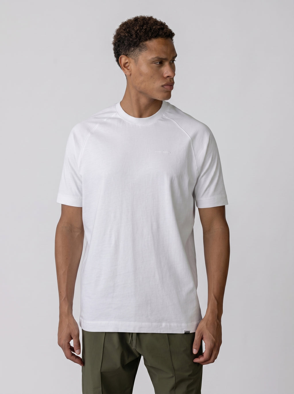 Raglan Rubber Icon in Regular Fit in White