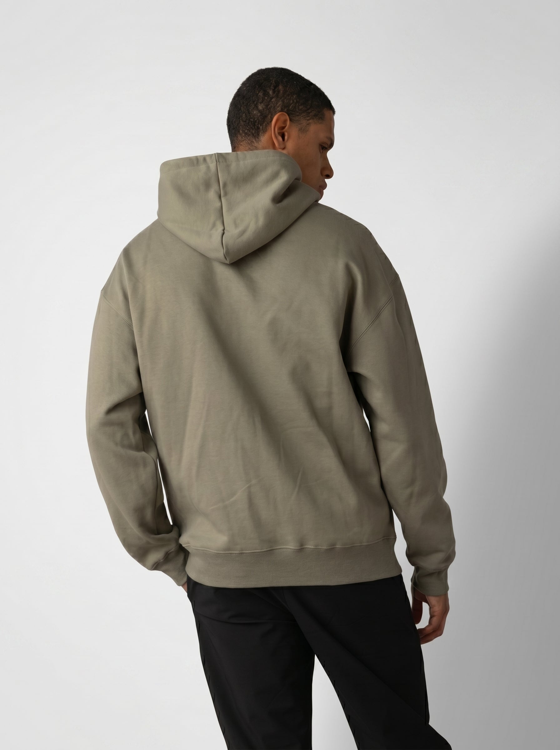 Rubber Logo Basic Hoodie in Olive