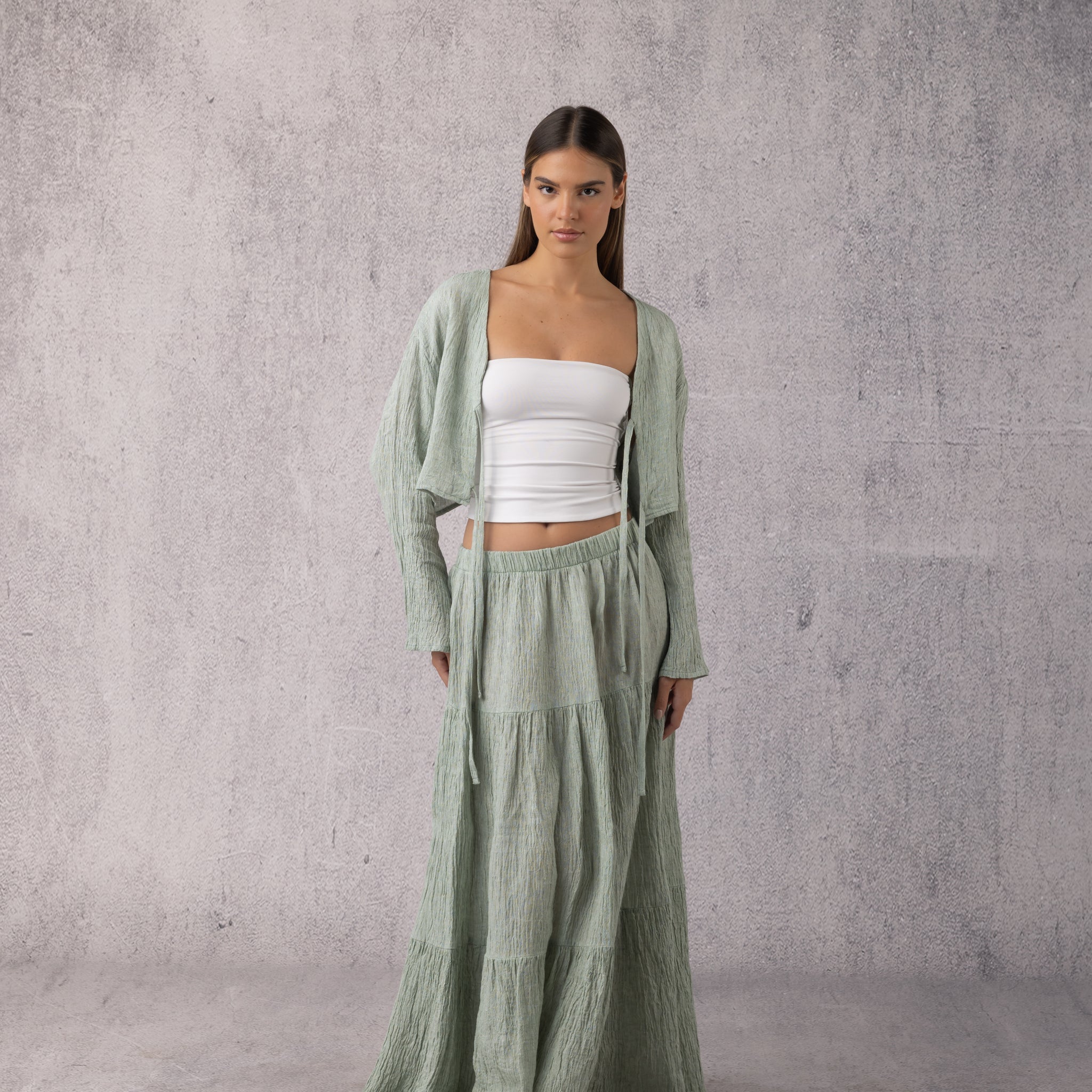 Slit skirt linen set in pistage