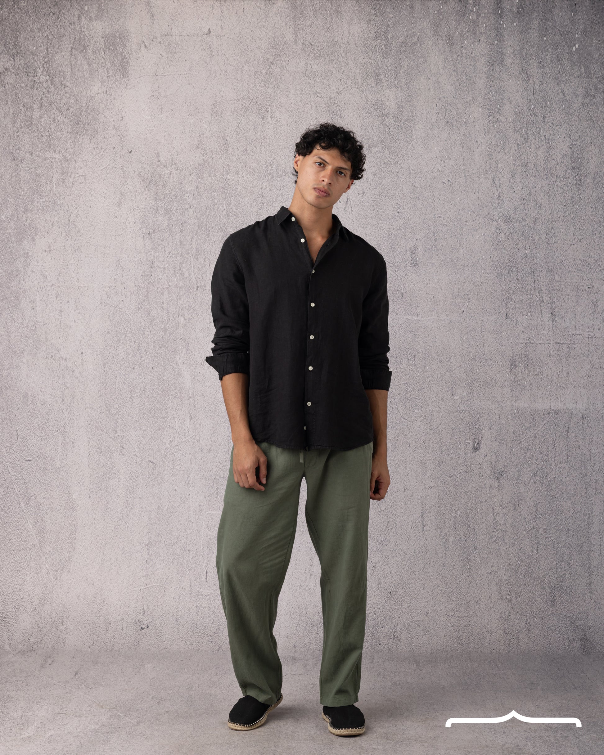 men's Linen Relaxed Pants in Olive