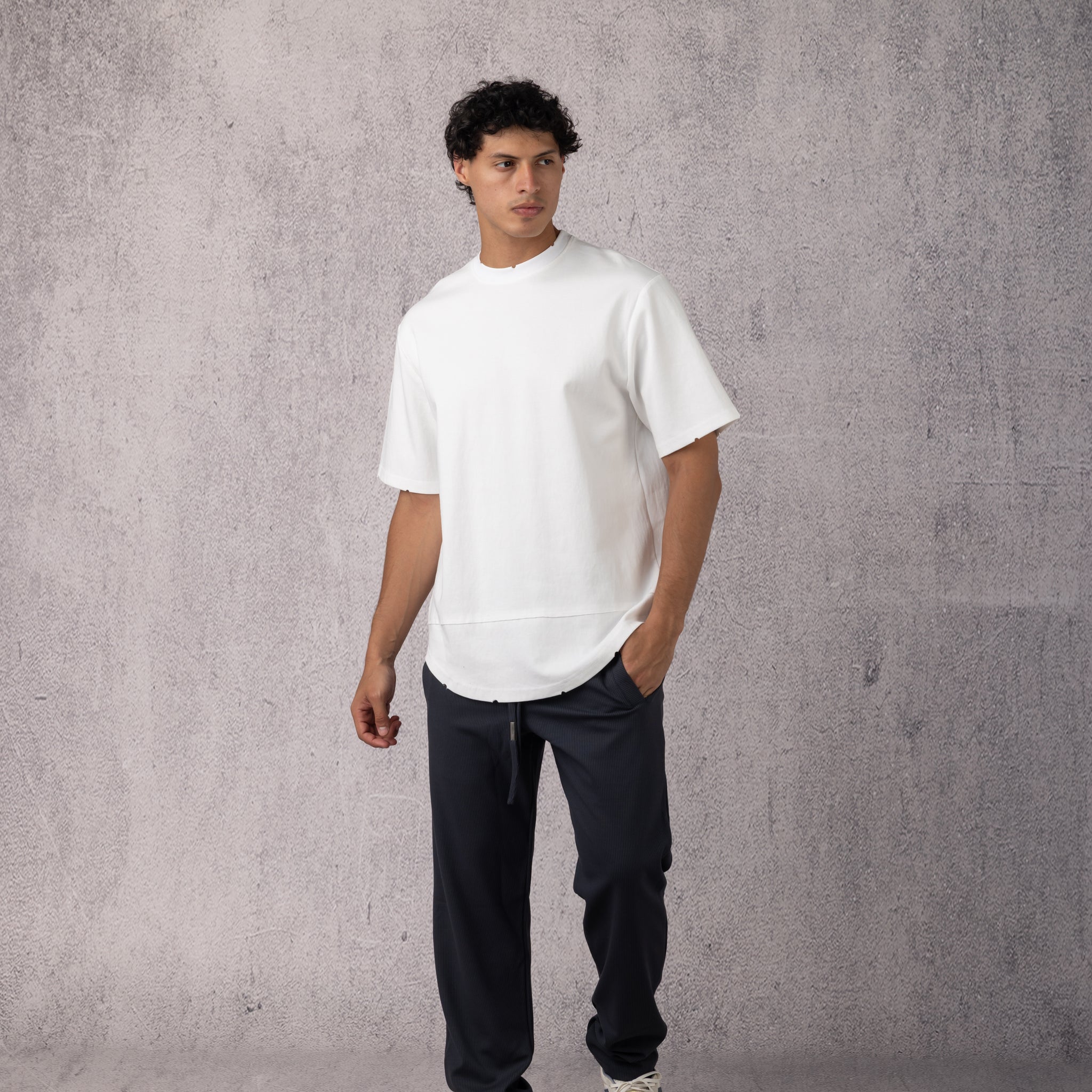 Edge-Cut Oversized Tee in White