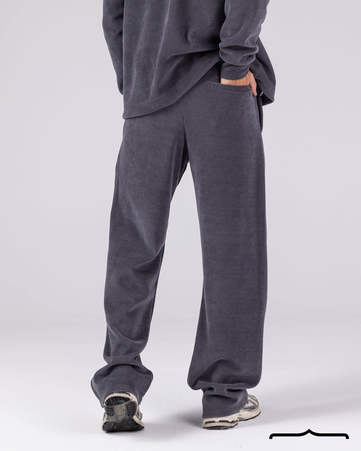 Textured Pants Set in Dark Grey