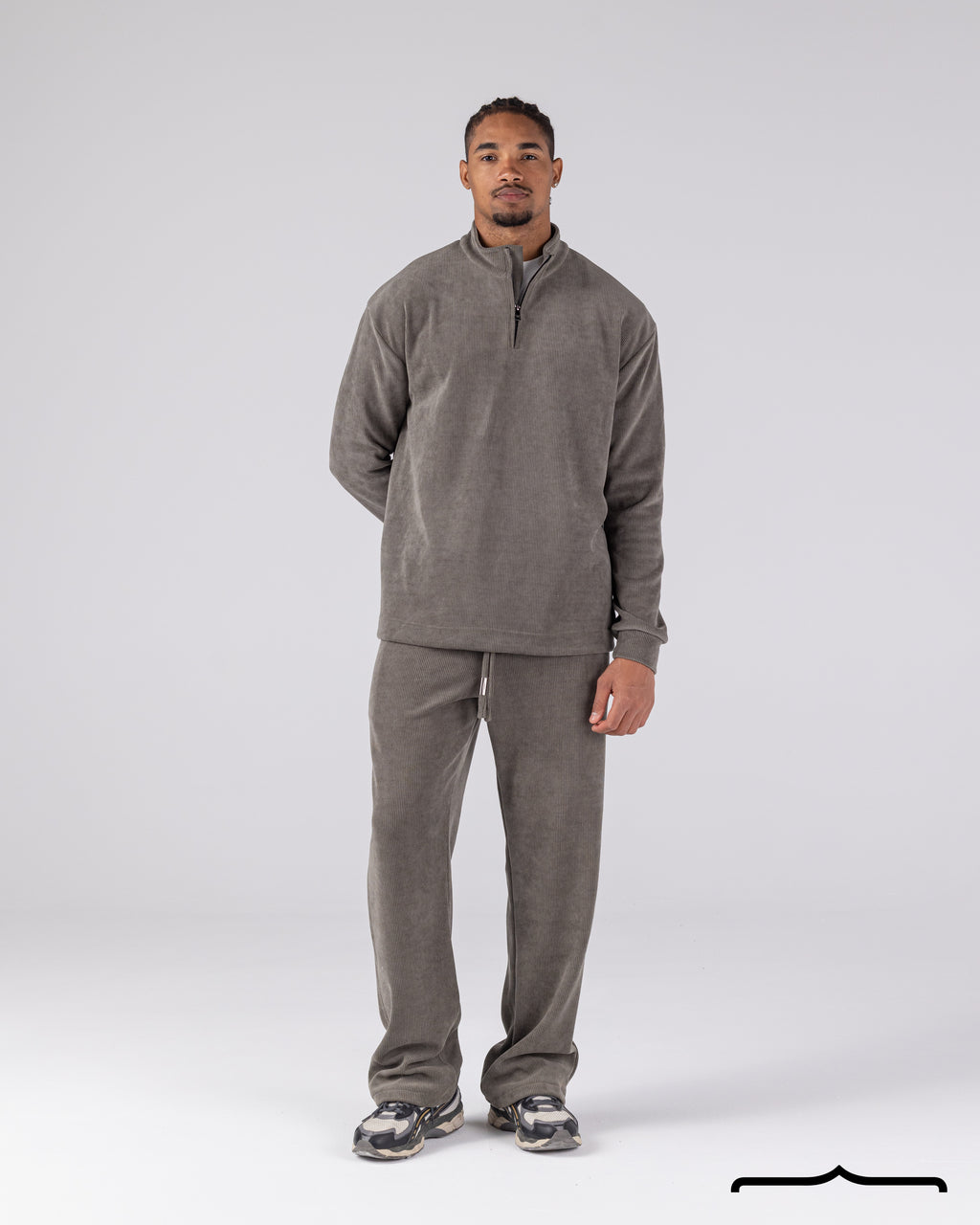 Textured Pants Set in Olive