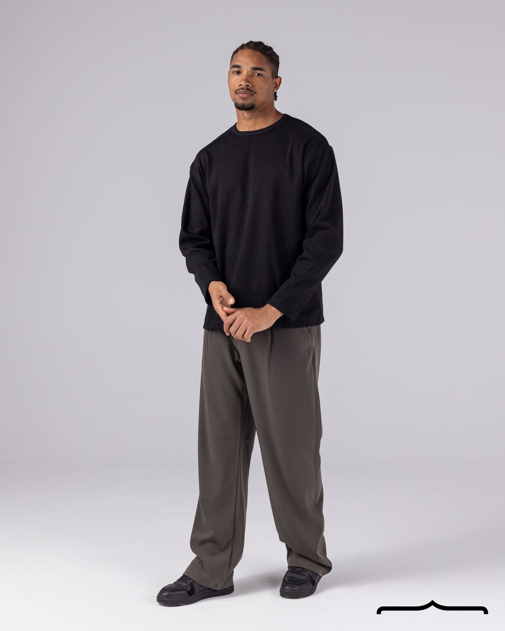 Long Sleeve Ribbed T-shirt in Black