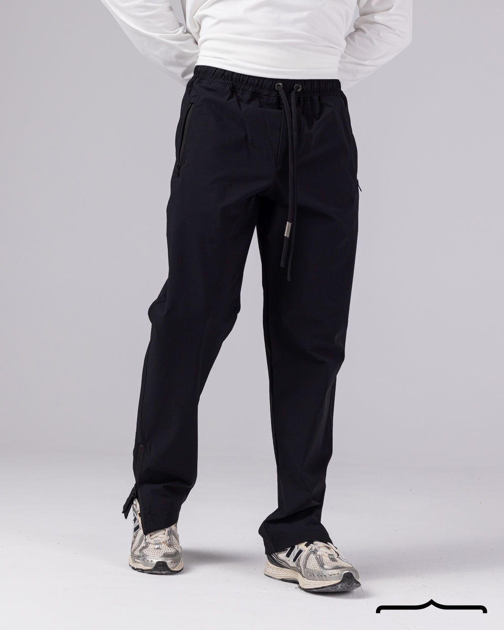 Side Zipper Pants in Black