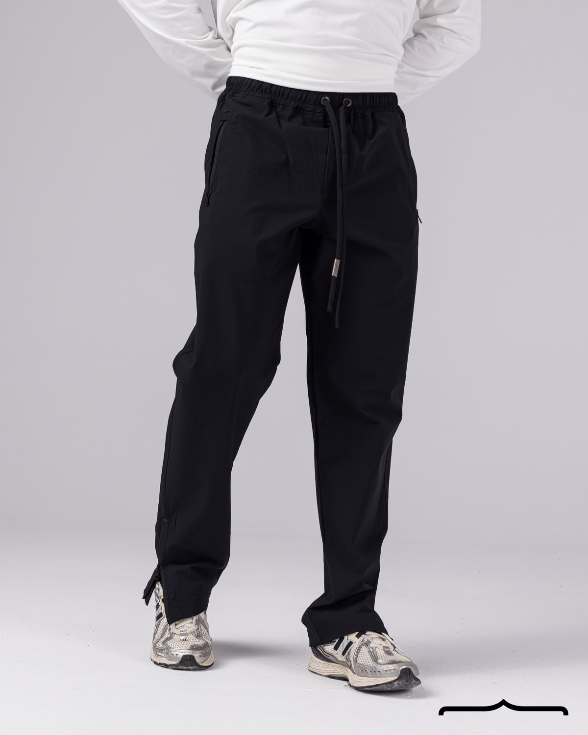 Side Zipper Pants in Black