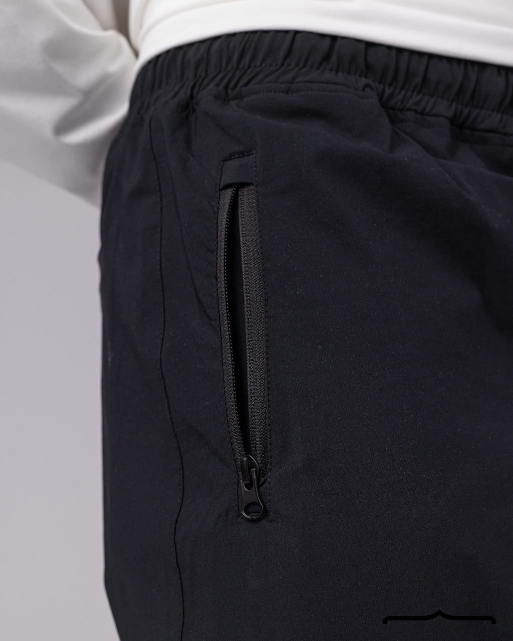 Side Zipper Pants in Black