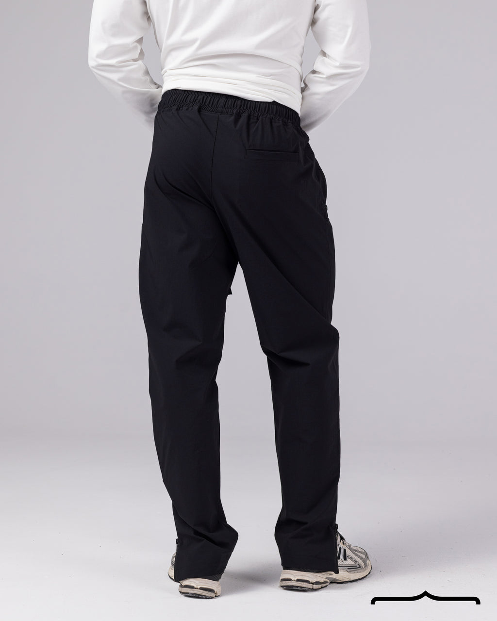 Side Zipper Pants in Black