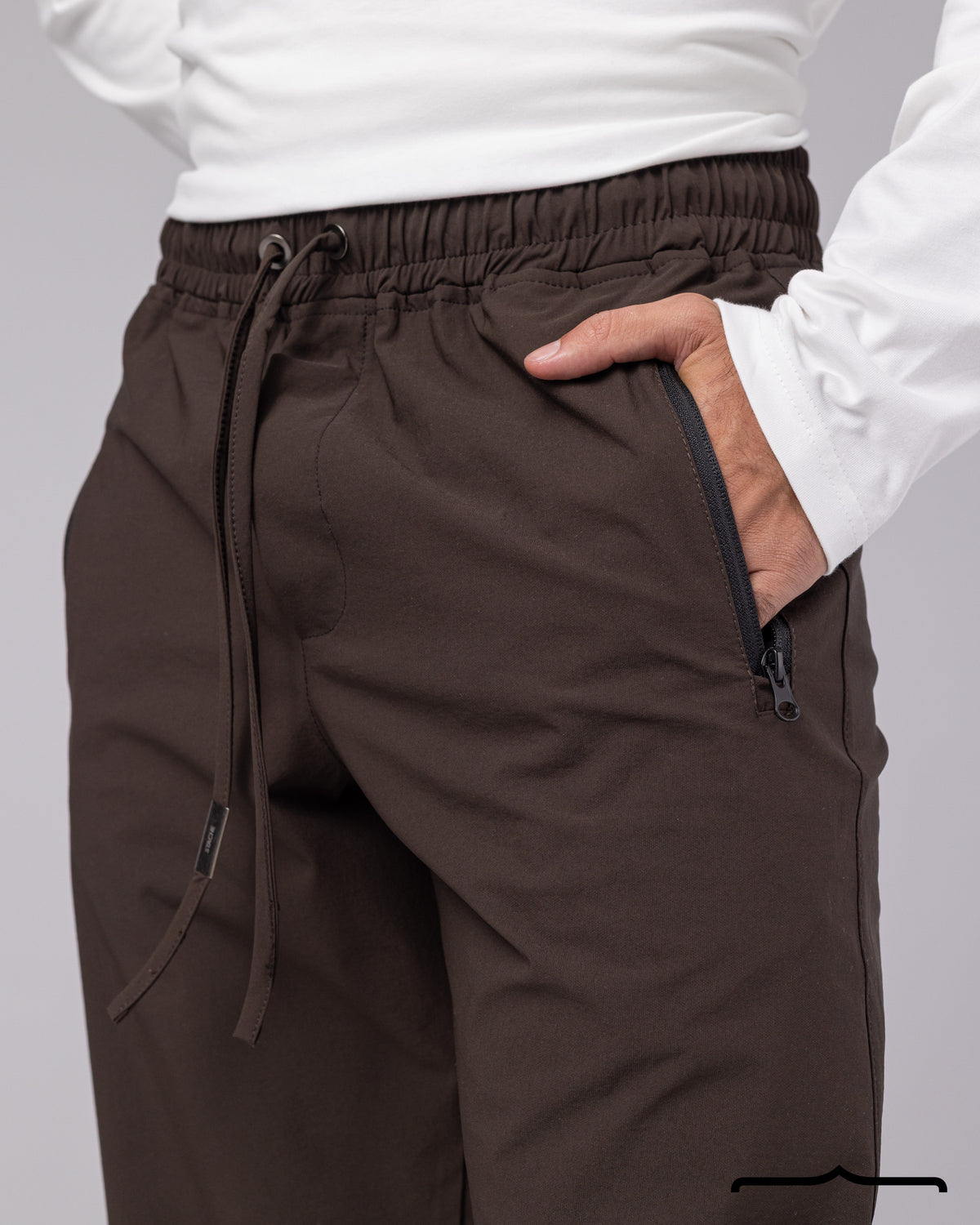 Side Zipper Pants in Brown