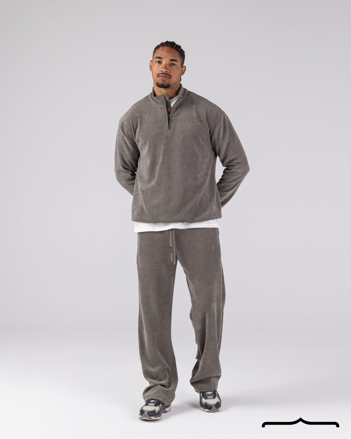 Textured Pants Set in Olive