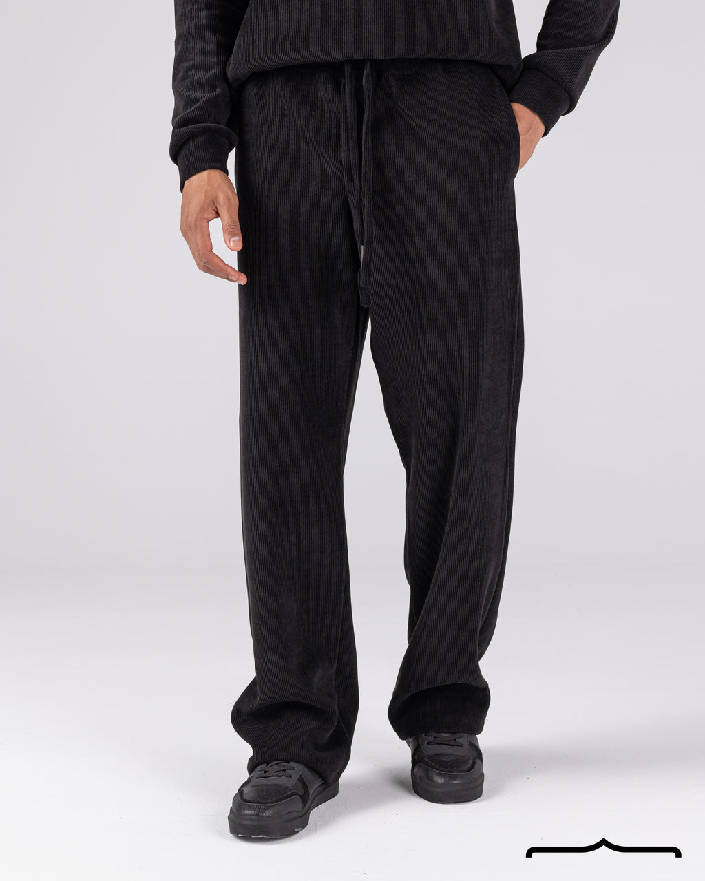 Textured Pants Set in Black