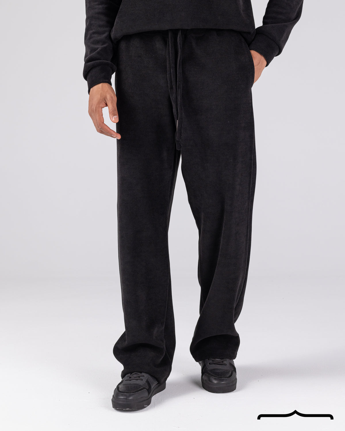 Textured Pants Set in Black