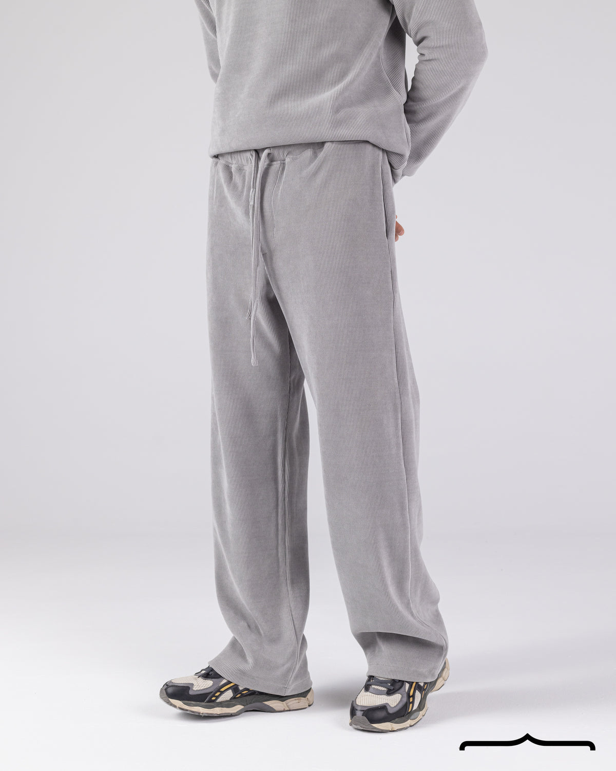 Textured Pants Set in Light Grey