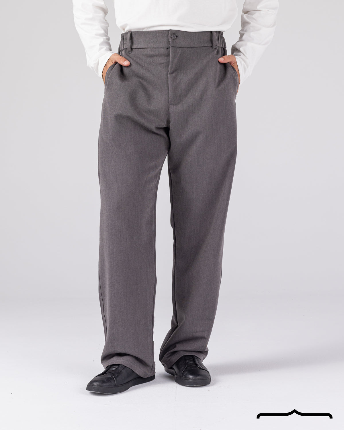 Signature Pants in Grey