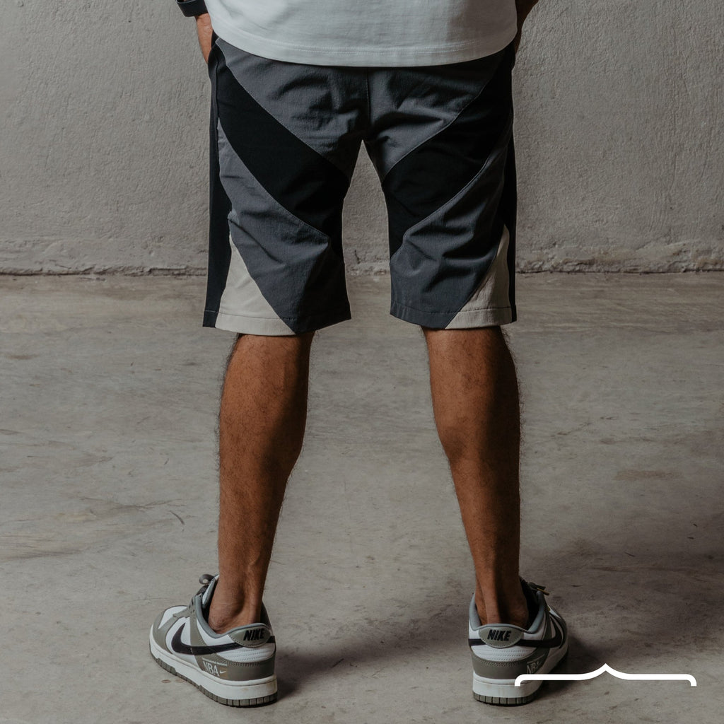 Color block shorts in Grey