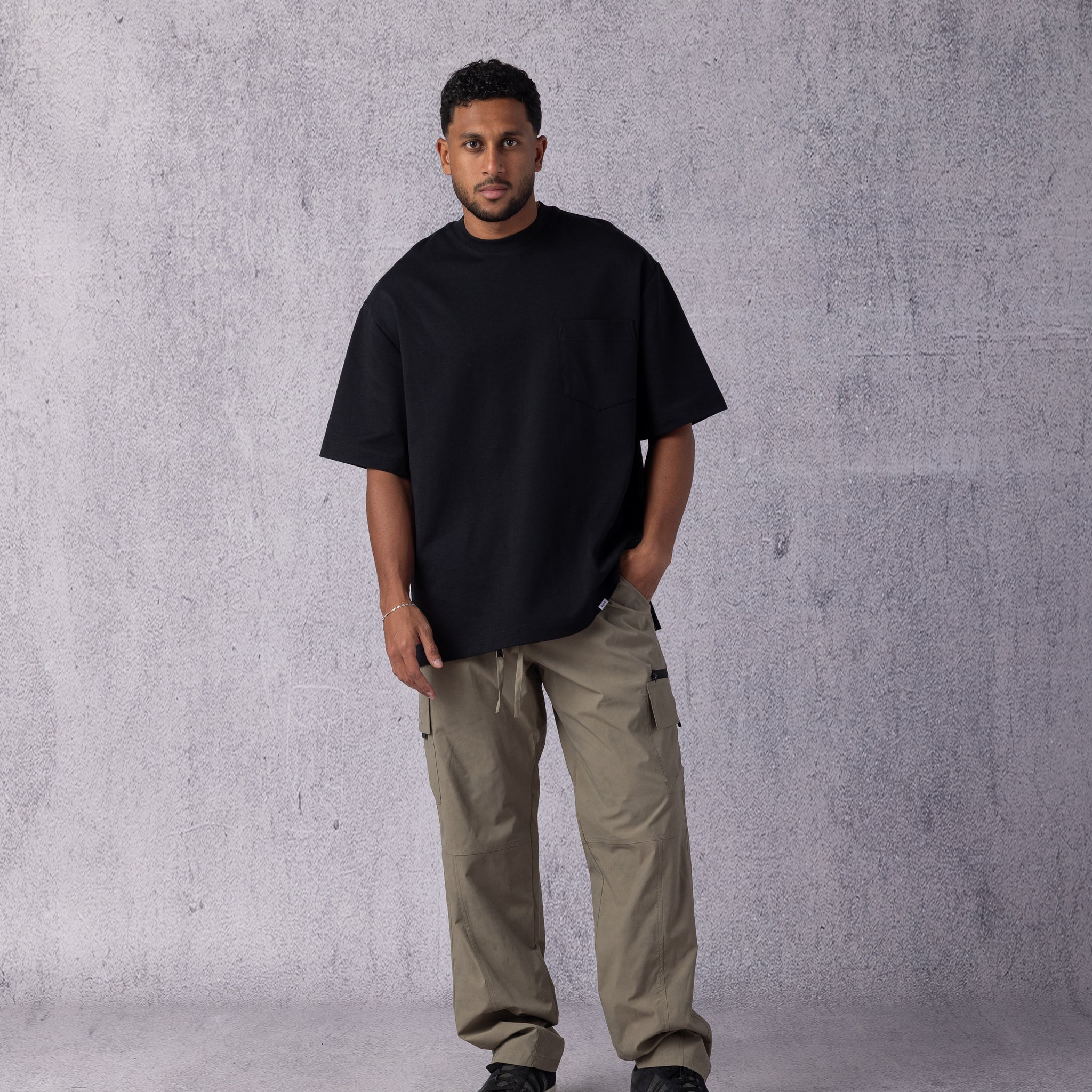 Urban Oversize T-shirt in Black
