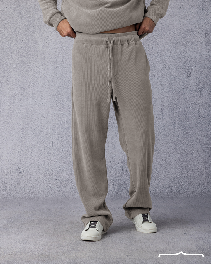 Textured pants in Beige Volume 3