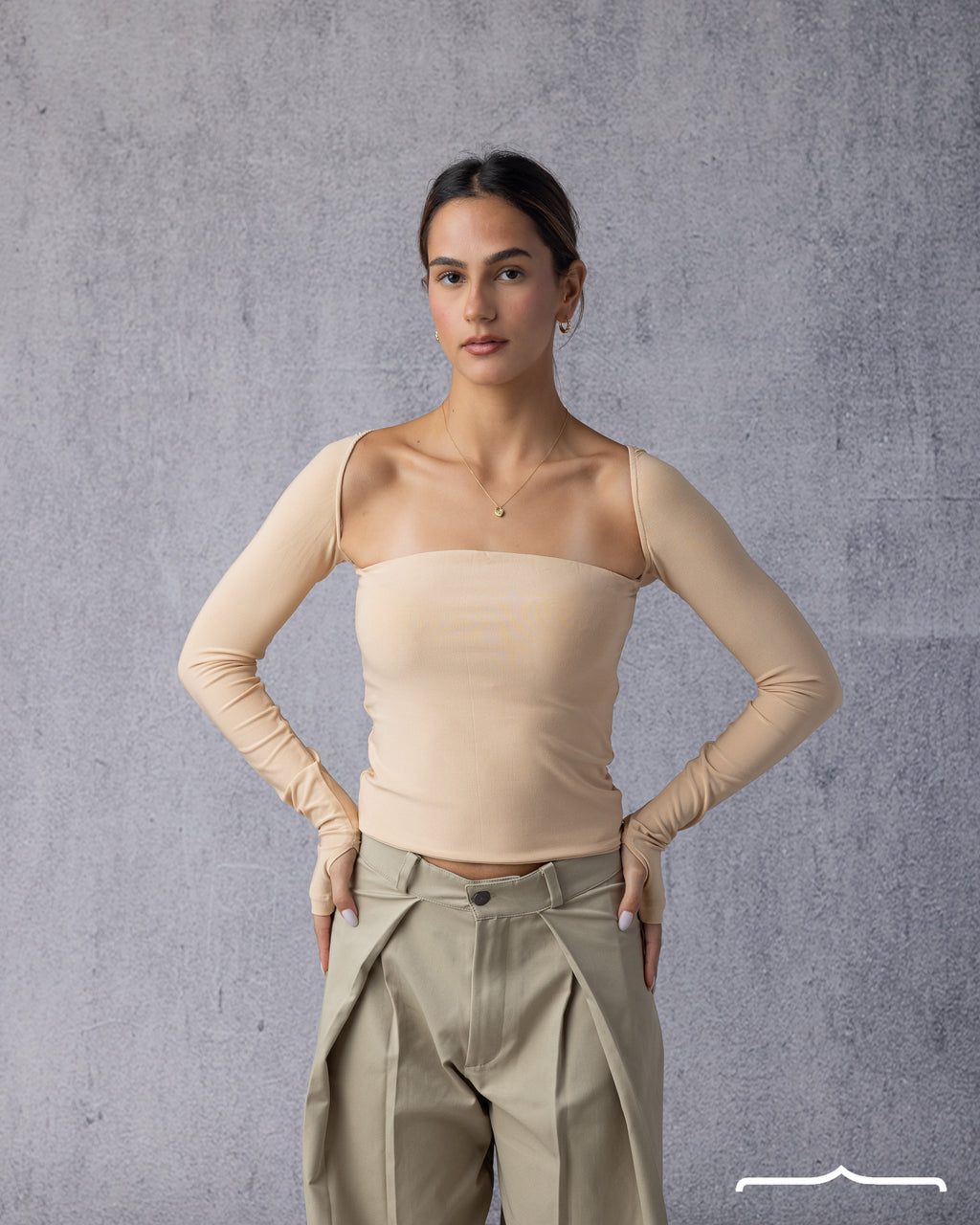 Off shoulder top in Beige