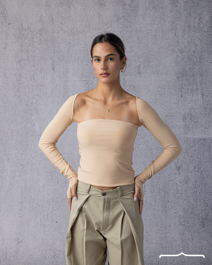 Off shoulder top in Beige