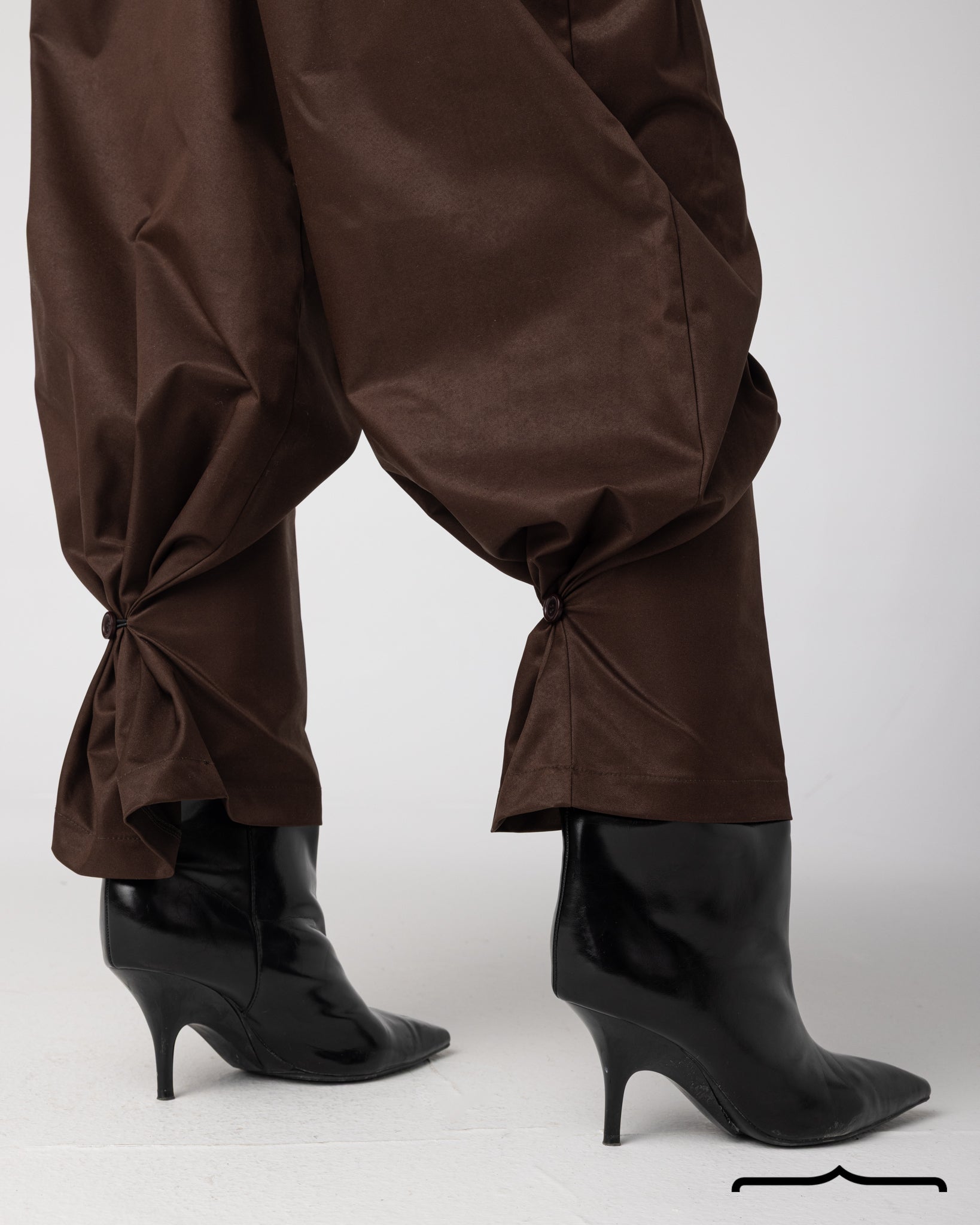 Sculpted Balloon Trousers in Brown