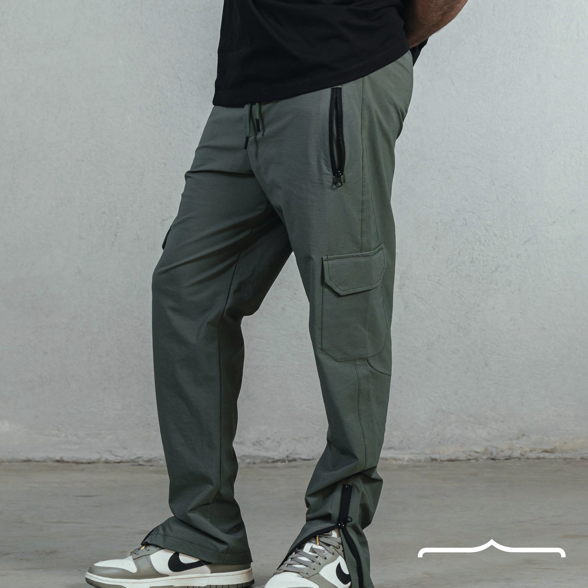 Baggy Pants in Olive