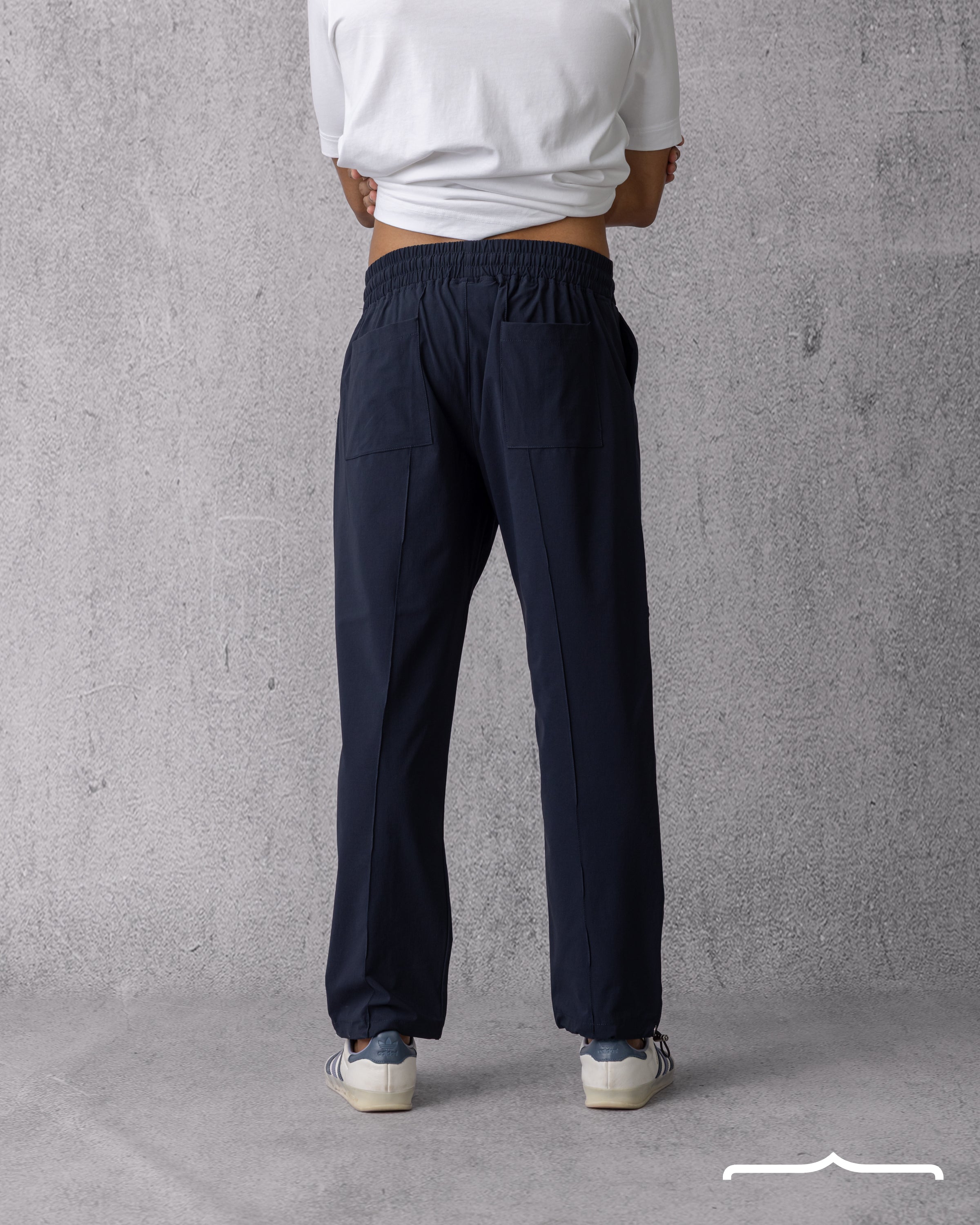Drawstring sweatpants in Navy blue