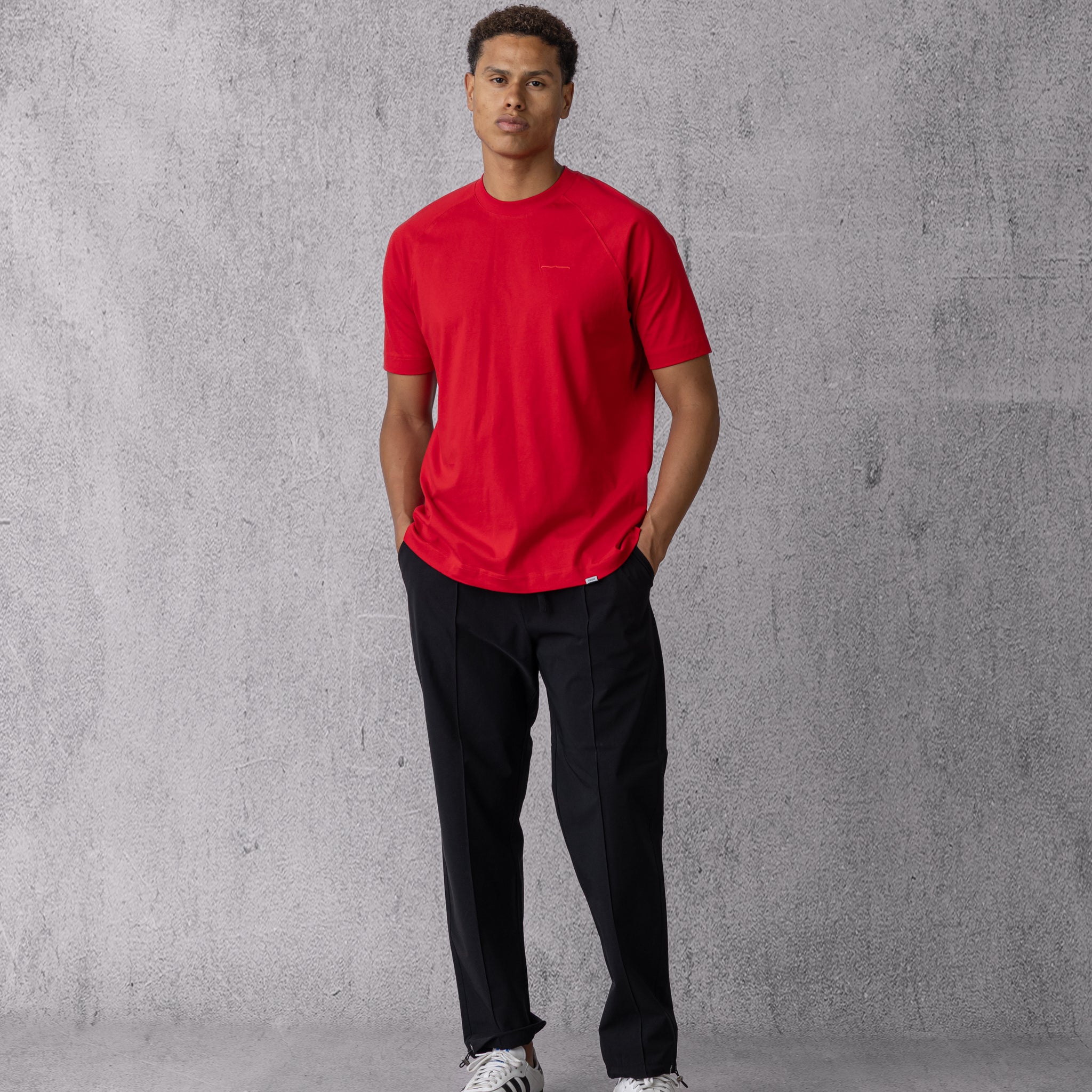 Raglan Rubber Icon in Regular Fit in Red